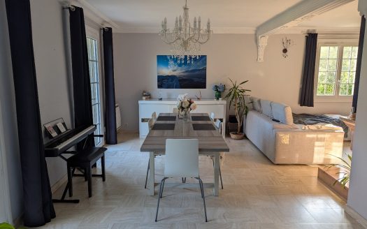 Beautiful detached house from the 1980s – Saint-Etienne-du-Rouvray