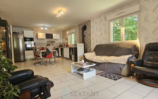 112 sqm single-story house in a quiet location in Vitrac on 1400 sqm of land.