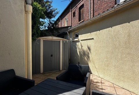 Very beautiful terraced town house