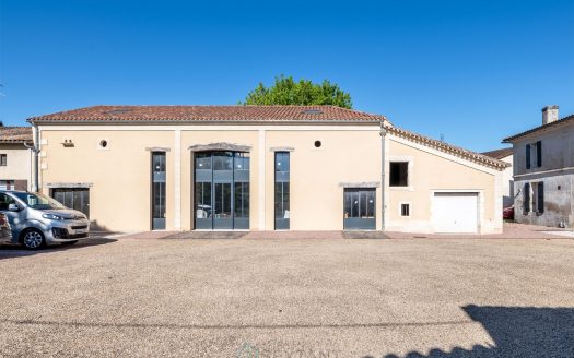 Rare Opportunity – Real Estate Complex with Rental Income
