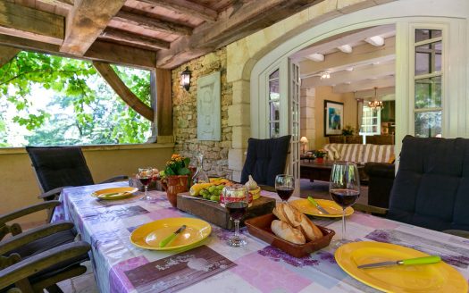 SPECTACULAR CHARTREUSE AND ITS THREE BEAUTIFUL HOUSES!