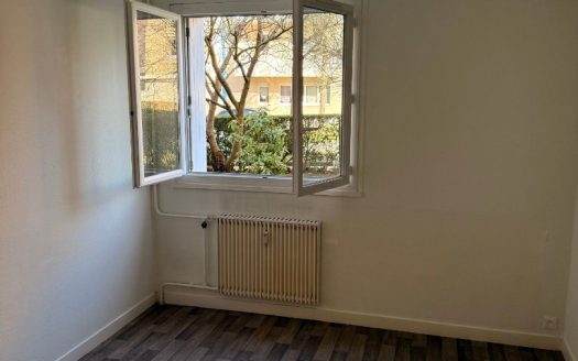 Charming 48 sqm apartment with private garden