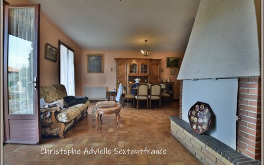 Semi detached house all on the ground floor in Marmande city, garage, 3 bedrooms