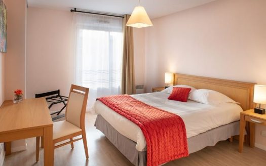RENTAL INVESTMENT – VILLENEUVE LE ROI – DOMITYS Senior Services Residence – Les Sables d&apos;Or – 6.57% profitability