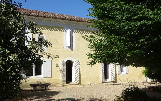 PROPRIETE PROCHE DE BORDEAUX