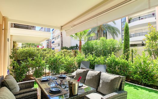 Cannes – Palm Beach – 1-Bedroom Apartment with Garden, Just 250m from the Sea
