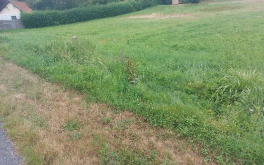 Terrain consutructible dans un beau village de dordogne
