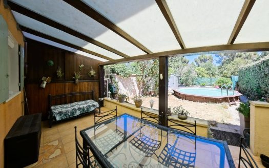 SOUTH OF FRANCE – PROVENCE – ISTRES – Charming Family Home (4-Bed) – Terrace, Garden, Pool, and Direct Park Access – 98 sqm on 257 sqm Plot