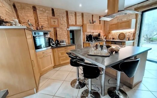 PERIGORD NOIR : THE CHARM OF STONE, THE QUALITY OF A CAREFUL RENOVATION !