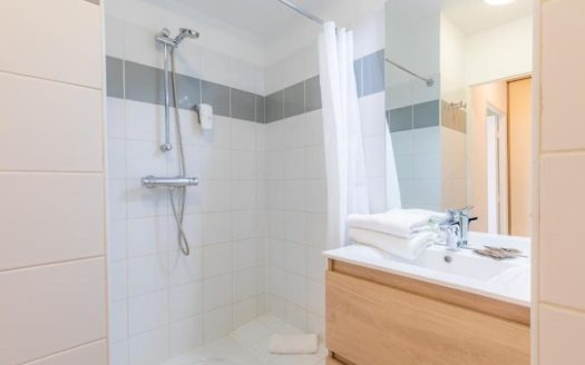 RENTAL INVESTMENT – Bourg-en-Bresse – Appart&apos;City Classic Bourg-en-Bresse Tourist Residence – 5.87% profitability