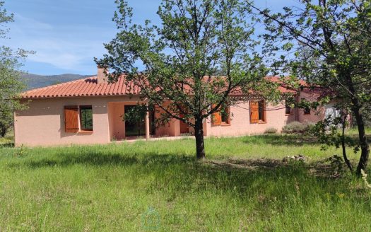4 room detached house with 2860 sqm land
