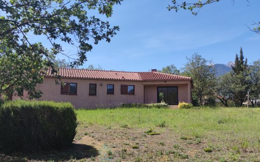 4 room detached house with 2860 sqm land