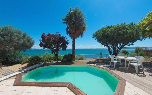 Provence – South of France – ISTRES – Villa with breathtaking views, beach access – A rare lifestyle