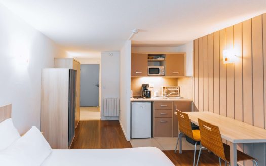 RENTAL INVESTMENT – CAUTERETS – Appart&apos;Hotel Garden City tourist residence – 6% profitability