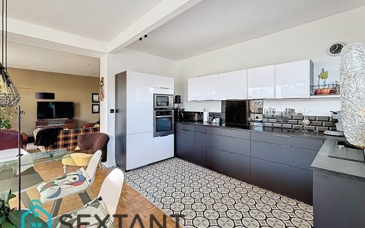 Spacious 115 sqm appartment with terrace