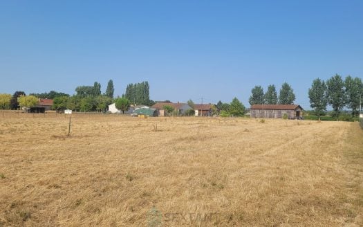 TERRAIN CONSTRUCTIBLE À VENDRE AVEC PROJET D’ARCHITECTE & PERMIS DE CONSTRUIRE ACCORDÉ