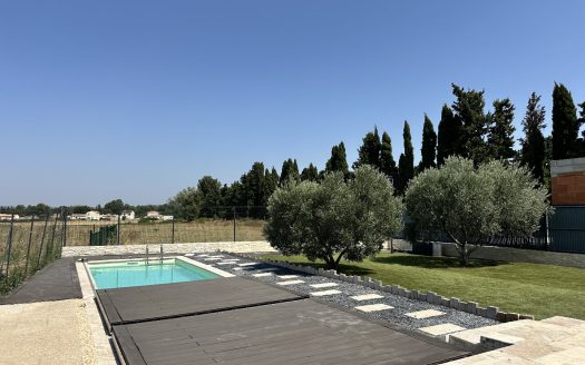Villa from 2019 with 125sqm swimming pool, nice view, in a calm area