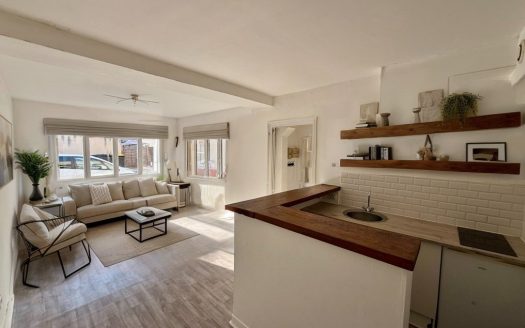 For sale – 1-bedroom apartment with terrace and separate entrance