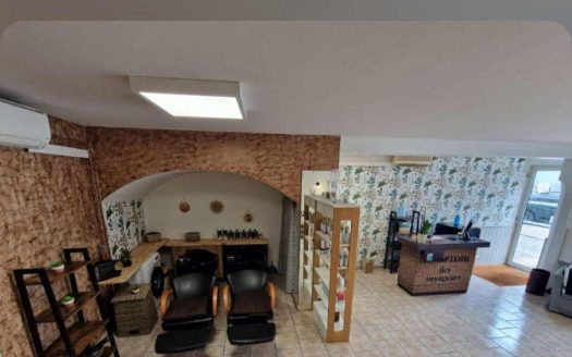 "Immeuble à vendre Mussidan – Local + appartement loué – Spécial investisseur"