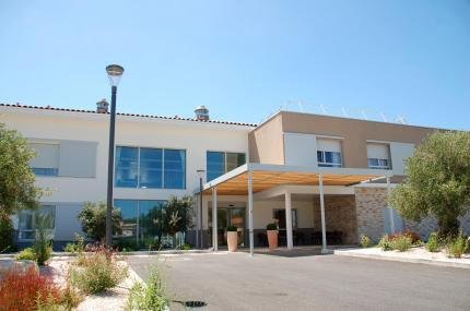 RENTAL INVESTMENT – Saint-Georges-d&apos;Orques – Damecosi Senior Residence – 6% profitability