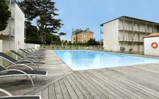 RENTAL INVESTMENT – LAGORD – Residence Vacanceole – Le Domaine du Chateau*** – 6.88% profitability.