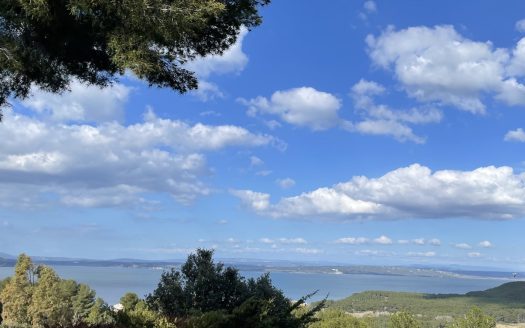 FRENCH PROVENCE – ST MITRE – Dual-Living Villa with Breathtaking Views & Provençal Charm