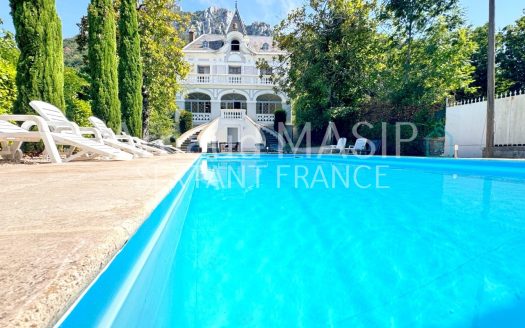 EXCEPTIONAL BELLE EPOQUE PROPERTY WITH POOL, PRIVATE GROUNDS, TERRACES, CASTLE VIEW