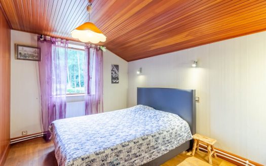Charming 18th century stone estate, in the heart of the natural park.