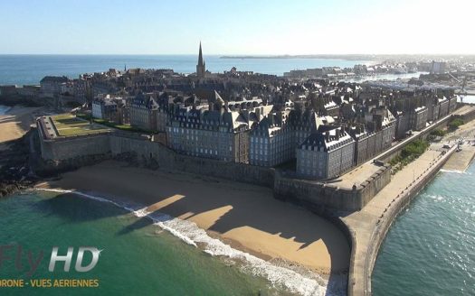 ST-MALO Intra-Muros, Apartment 81 sqm, to discover without delay
