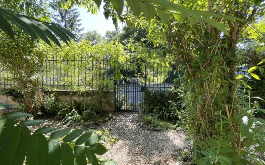 BEAUTIFUL 95M² HOUSE WITH A 505M² GARDEN AND GARAGE