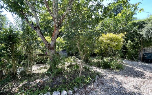 BEAUTIFUL 95M² HOUSE WITH A 505M² GARDEN AND GARAGE