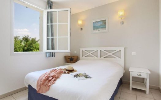 RENTAL INVESTMENT – CABRIES – Tourist Residence Le Golf de la Cabre d&apos;Or – 4.80% return