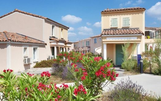 RENTAL INVESTMENT – CABRIES – Tourist Residence Le Golf de la Cabre d&apos;Or – 4.80% return