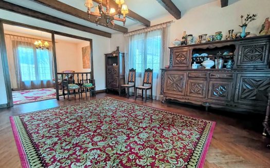 BERGERAC, TOWN HOUSE CLOSE TO AMENITIES