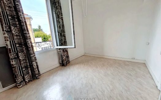 BERGERAC, CLOSE TO ALL AMENITIES