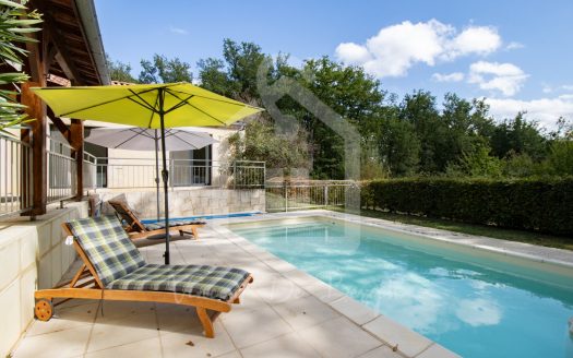 Stunning home, pool, beautiful peaceful grounds, immaculate condition