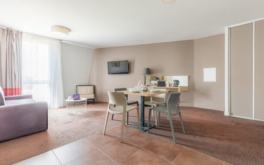 RENTAL INVESTMENT – Bordeaux – Appart&apos;City Confort Bordeaux Chartrons Business Residence – 6.17% profitability