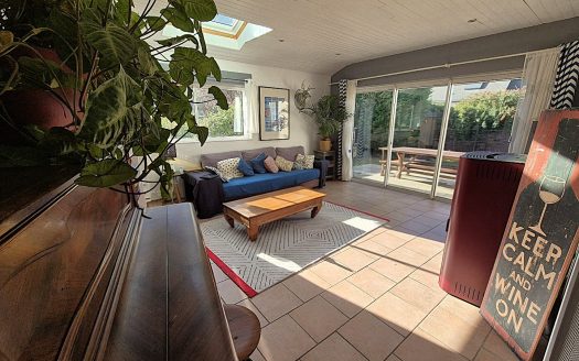 Bright 4-bedroom house