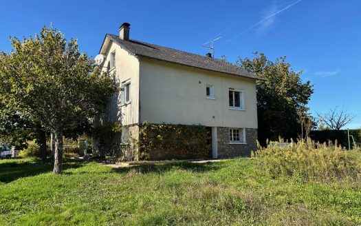 Lovely views of chamberet, 2 bedrooms, large loft and basement, and garden 764 sqm