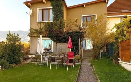 Maison mitoyenne – 01220 Divonne-les-Bains