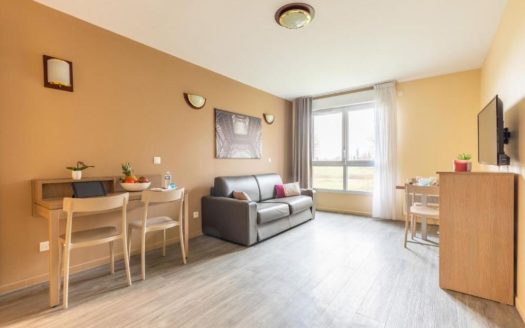 RENTAL INVESTMENT – Magny-les-Hameaux – Zenitude Business Residence – 6.4% return