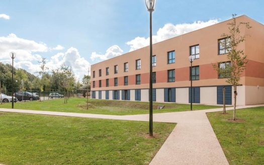 RENTAL INVESTMENT – Magny-les-Hameaux – Zenitude Business Residence – 6.4% return