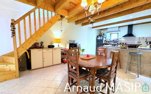 RENOVATED 3-BED VILLAGE HOUSE, 131 M², GARDEN, TERRACE/PARKING AREA