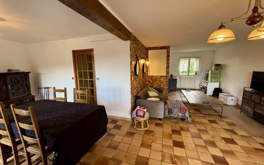 Charming house located in Viller-Ecalles