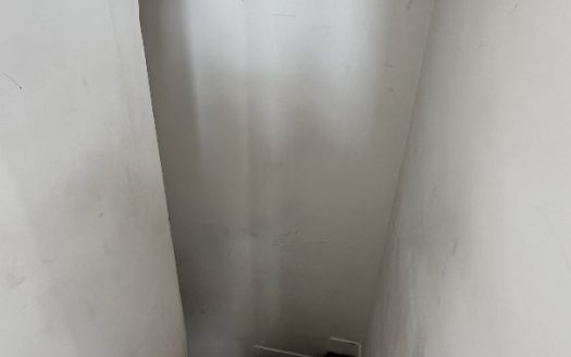 Townhouse – Sought-after area – Great potential!