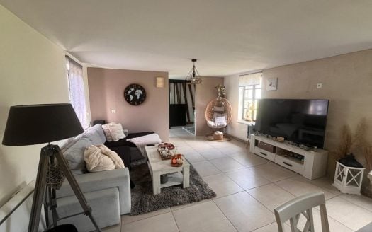 134sqm house on 675 sqm garden