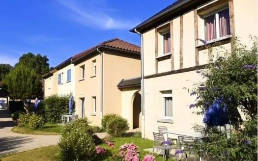 RENTAL INVESTMENT – MONTIGNAC – Le Hameau du Moulin tourist residence – 6.77% return