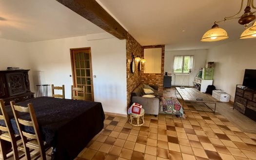 Charming house located in Viller-Ecalles