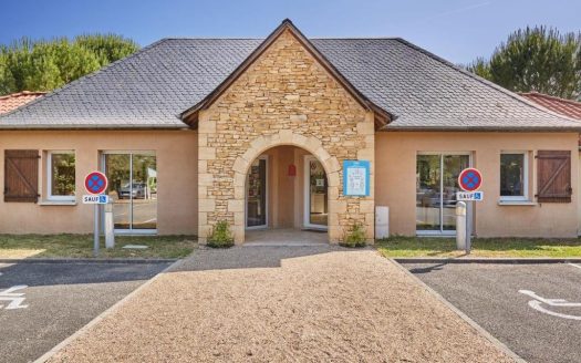 RENTAL INVESTMENT – MONTIGNAC-LASCAUX – Le Hameau du Moulin Tourist Residence – 6.26% return