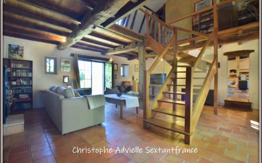 Magnificent property with gites , big house, barn on 12 ha